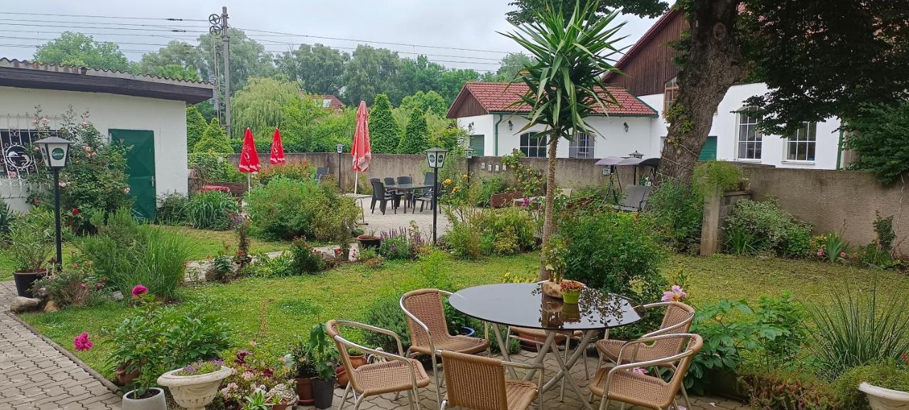 Gasthaus Schwarzer Adler Altenberg  Экстерьер фото